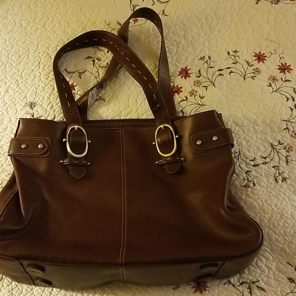 Gently used leather purse - Picture 2 of 6